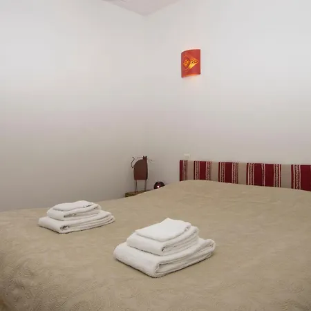 Domaine De Saussignac * Maubec (Tarn-et-Garonne)